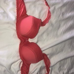 Aerie Coral Lace Detailing Bra!!